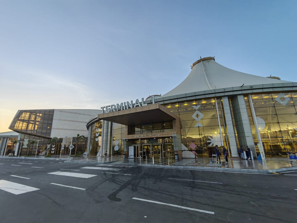 Три этапа и химанализ: как в аэропорту Шарм-эль-Шейха проверяют российских туристов