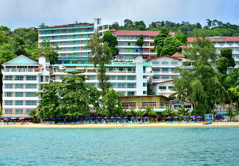 Tri-Trang-Beach-Resort.jpg