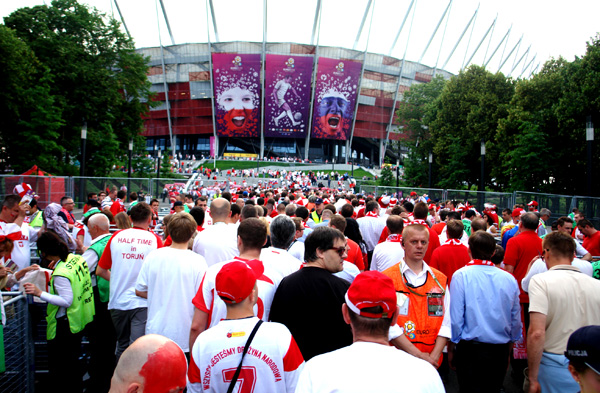 Fan club России на Евро-2012: униженные и оскорбленные
