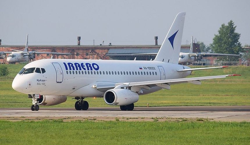 Российские авиакомпании уже к осени могут снять рейсы на SSJ 100