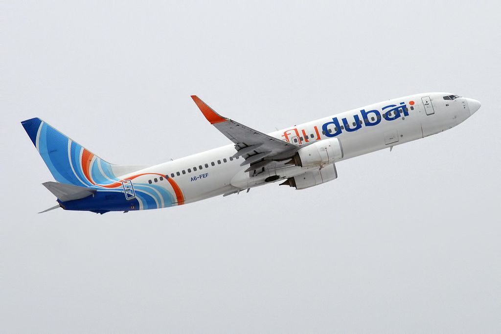 Боинг flydubai в Пулково чинили двое суток