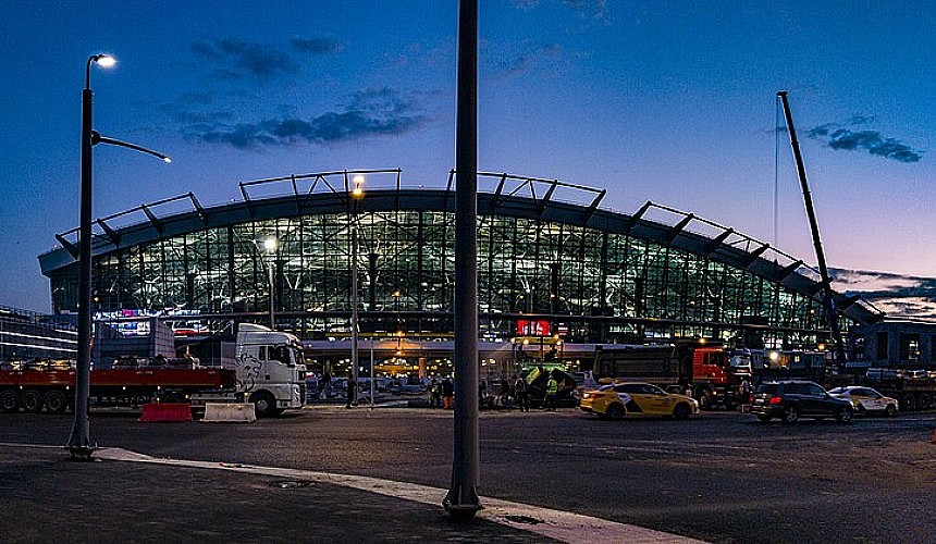 В аэропорту Внуково туристам пообещали, что пробок больше не будет