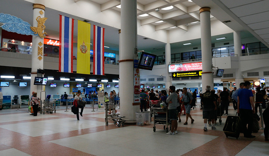 Туристы не смогут беспошлинно купить алкоголь в аэропортах Таиланда по прилете