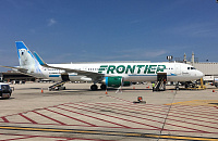 Frontier Airlines вернула Хабибу Нурмагомедову деньги после скандала в самолете